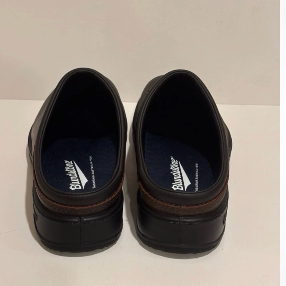 Blundstone Men's Rich Brown Leather Loafers - Picture 7 of 8